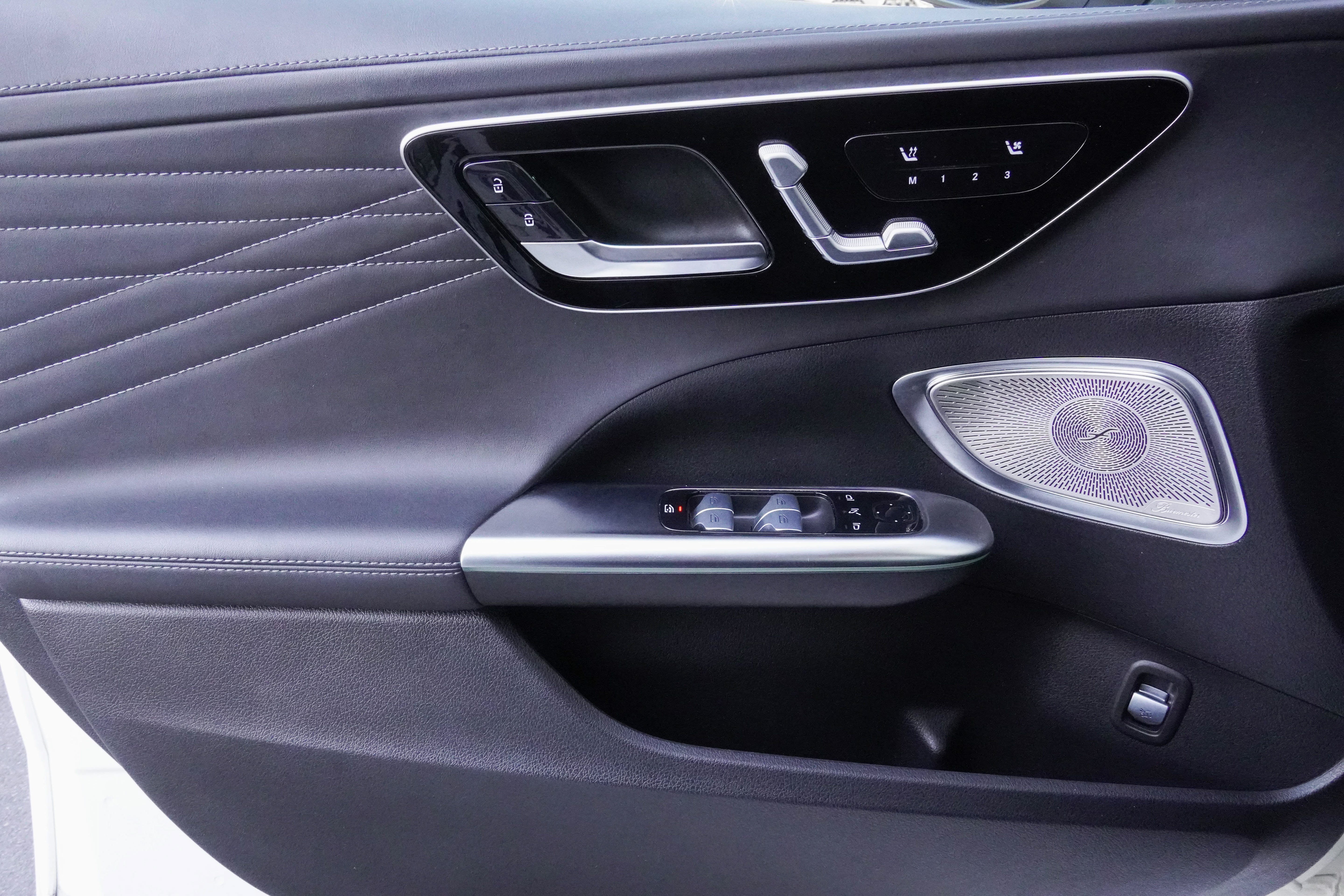 Used 2022 Mercedes-Benz C 300 Sedan image 29