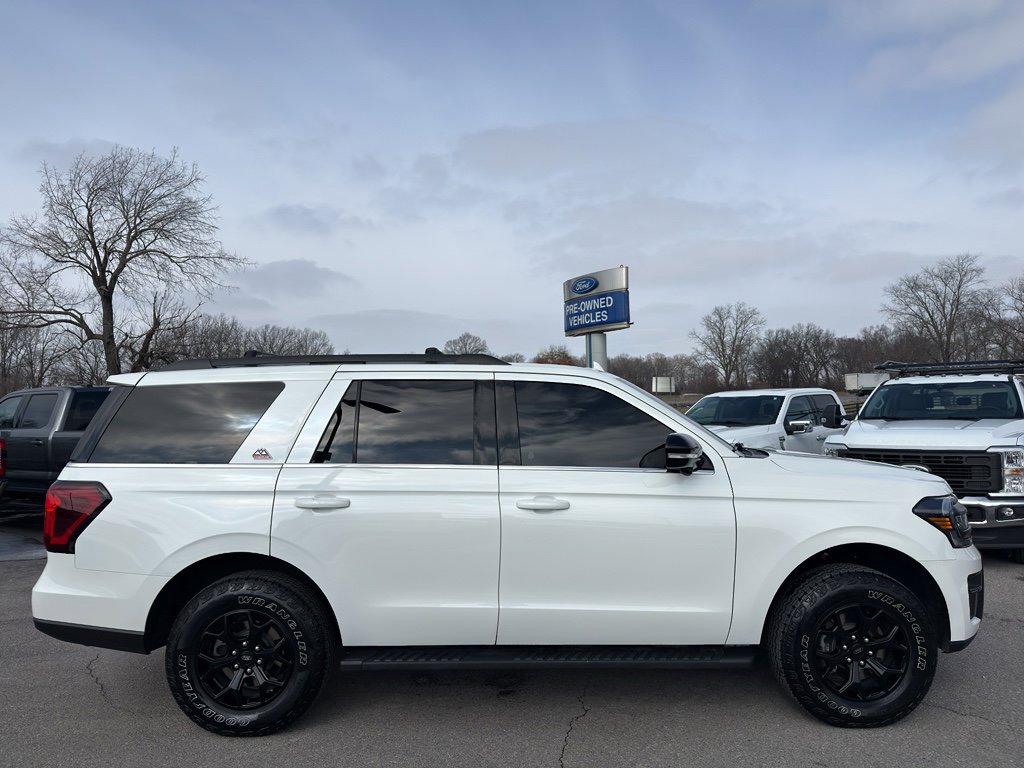 Certified 2024 Ford Expedition Timberline image 4
