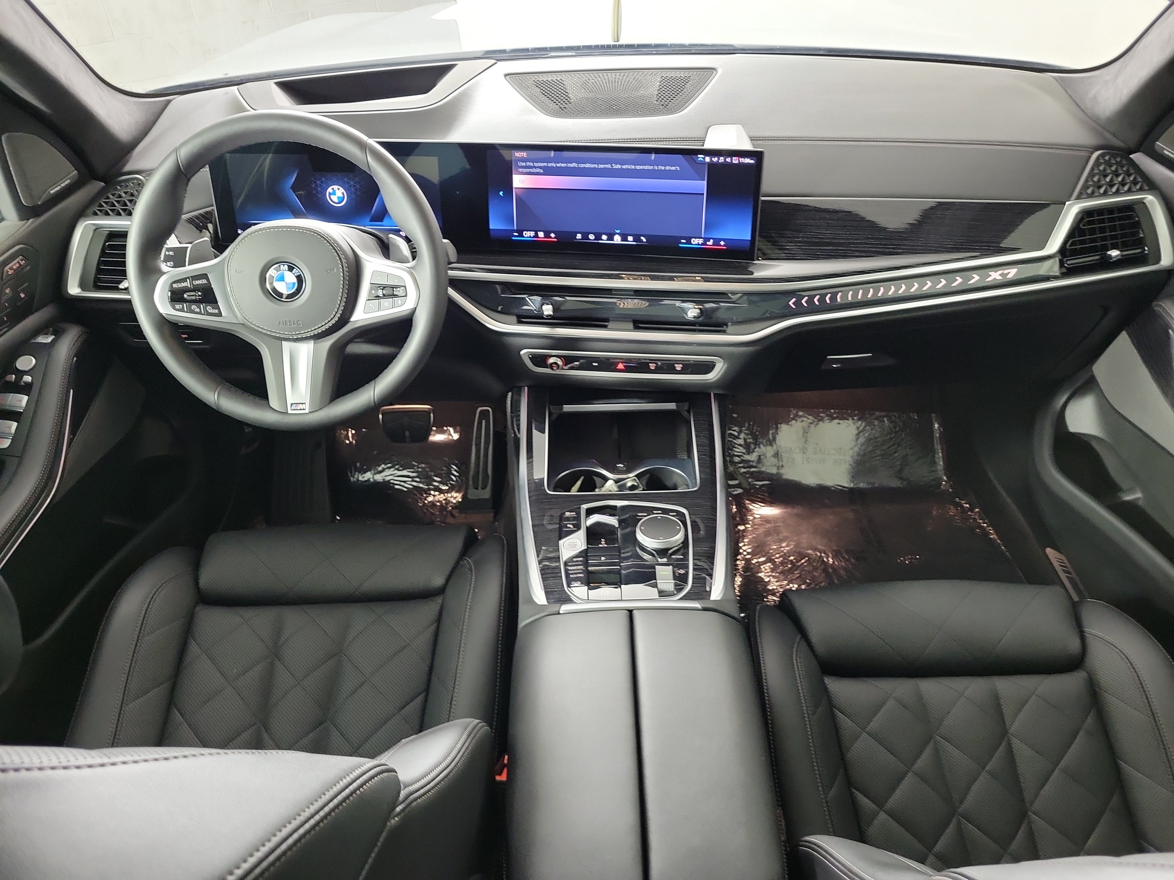 Certified 2025 BMW X7 xDrive40i w/ M Sport Package AWD/4WD image 11