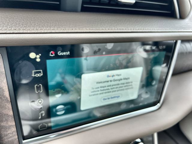 Used 2024 GMC Yukon XL Denali image 11