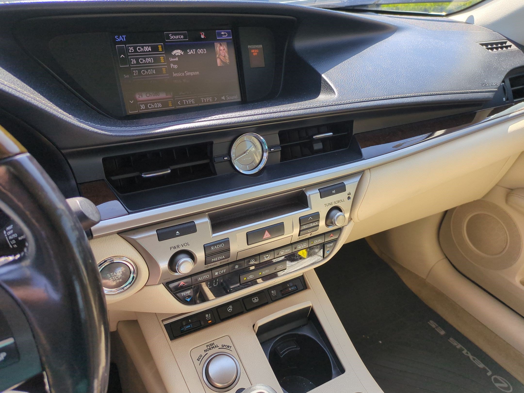 Used 2015 Lexus ES 350 w/ Luxury Package FWD image 23
