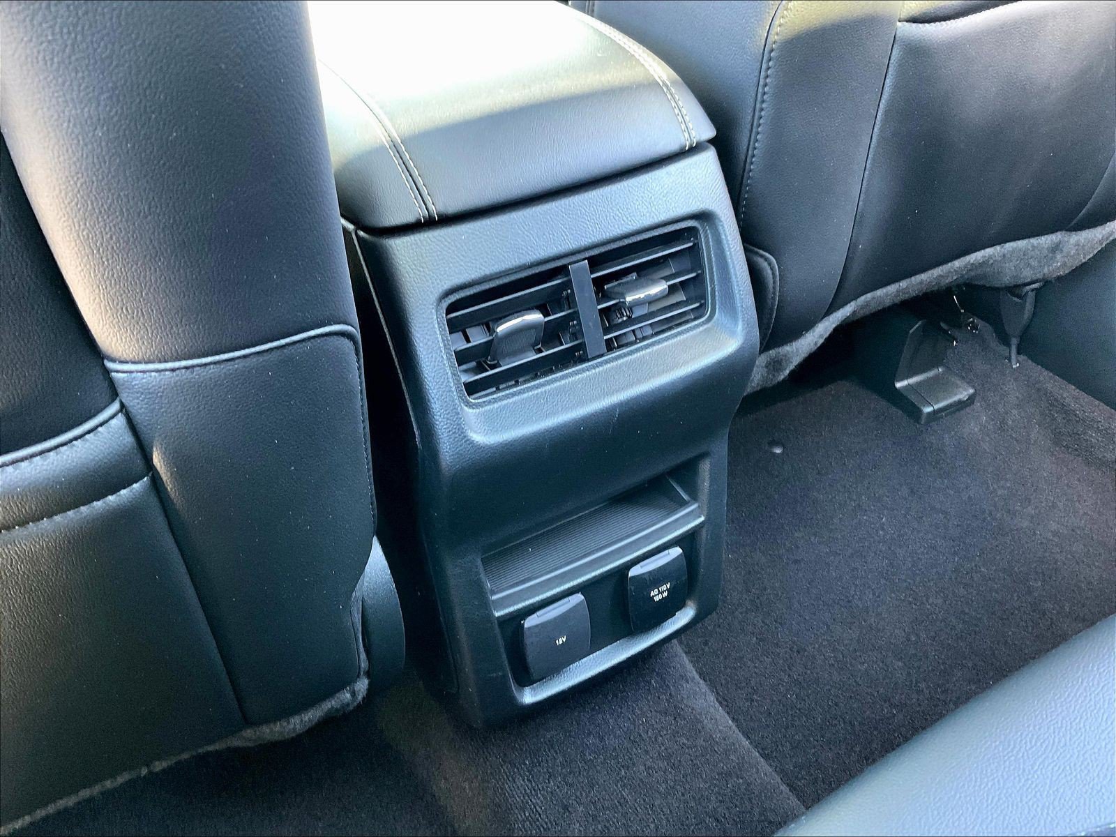 Used 2019 Ford Edge ST w/ Convenience Package AWD/4WD image 10