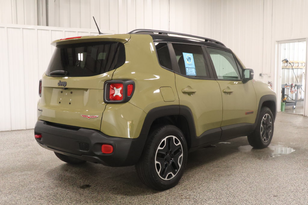 Used 2015 Jeep Renegade Trailhawk AWD/4WD image 6