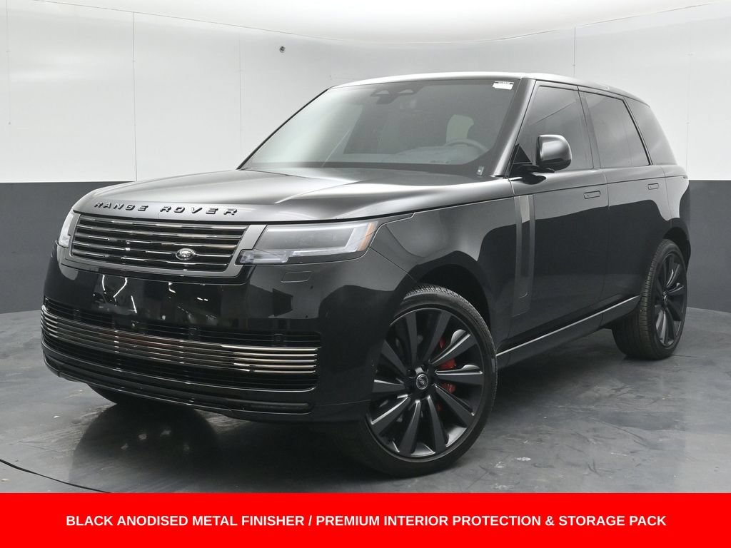 Used 2025 Land Rover Range Rover SV AWD/4WD image 3