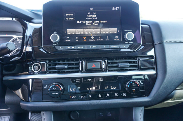 Used 2024 Nissan Pathfinder SV AWD/4WD image 22