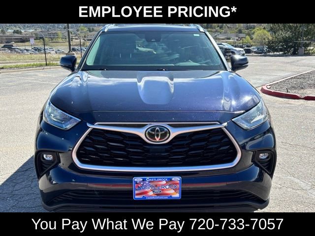 Used 2020 Toyota Highlander XLE AWD/4WD image 8