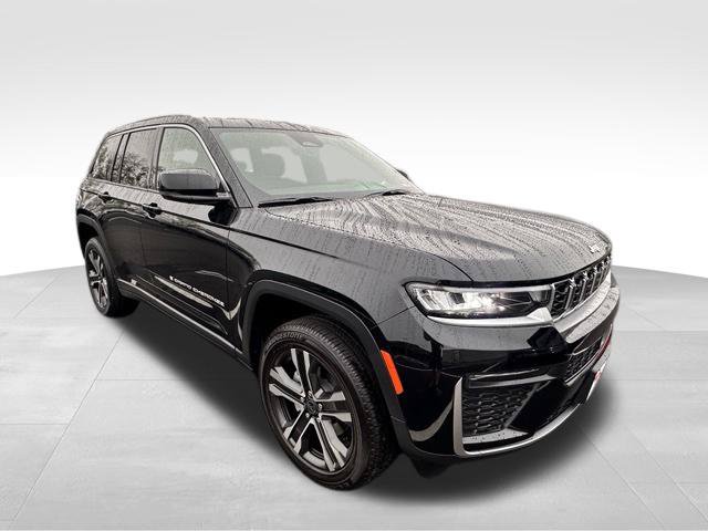 Used 2025 Jeep Wagoneer Series III w/ Premium Group I AWD/4WD image 11