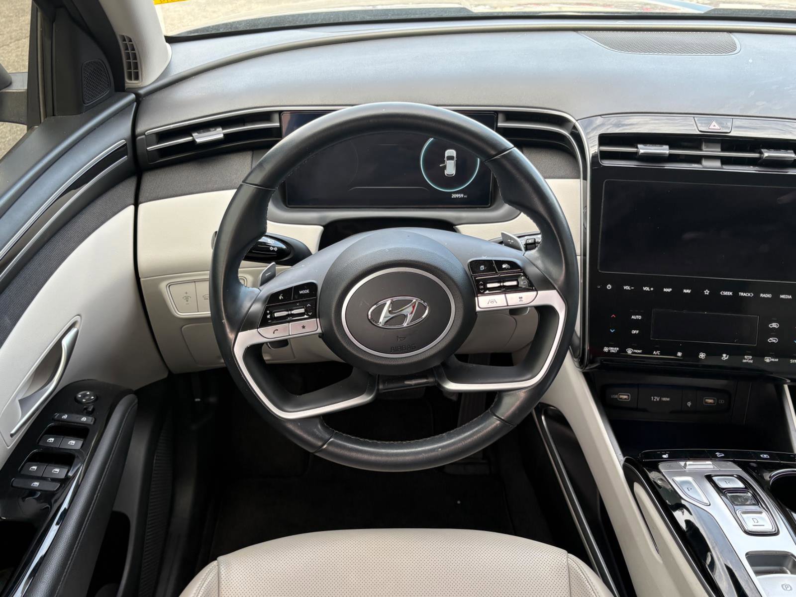 Used 2024 Hyundai Tucson SEL image 18