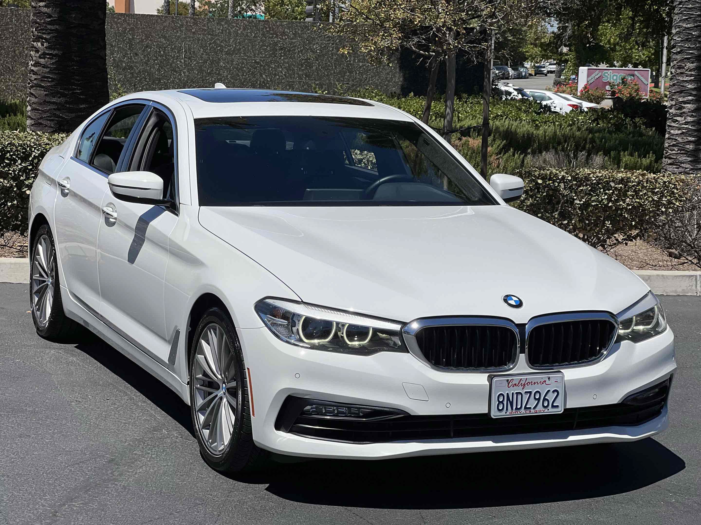 Used 2017 BMW 540i RWD image 17