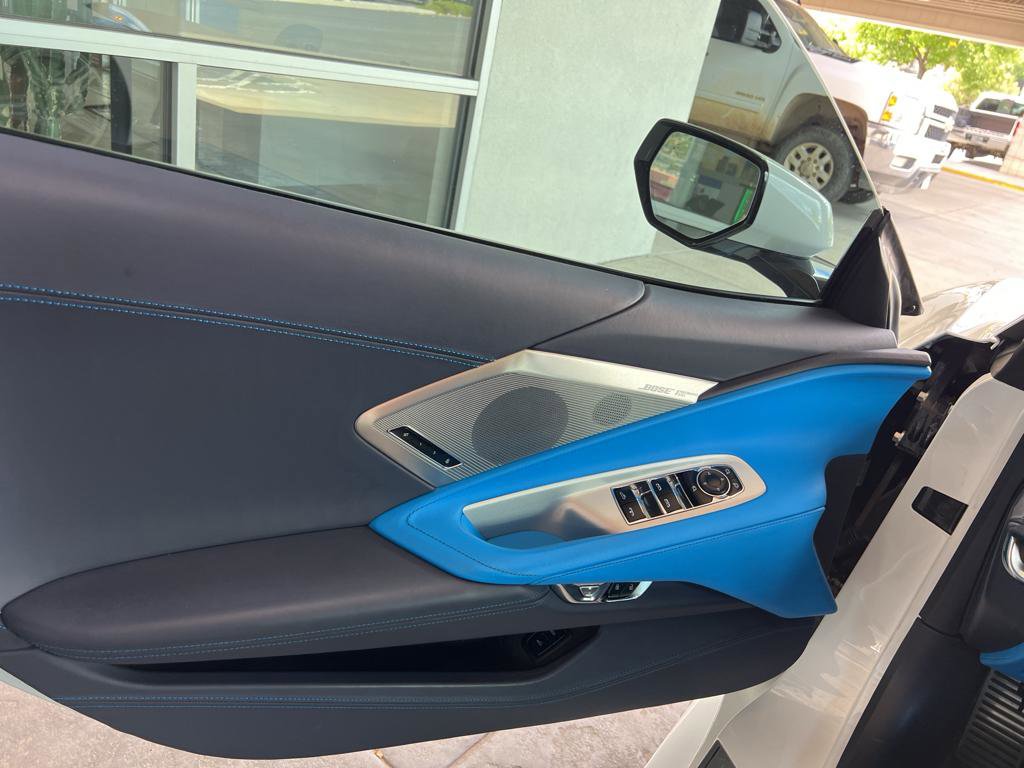 Used 2023 Chevrolet Corvette Stingray Premium Conv w/ Z51 Performance Package image 12