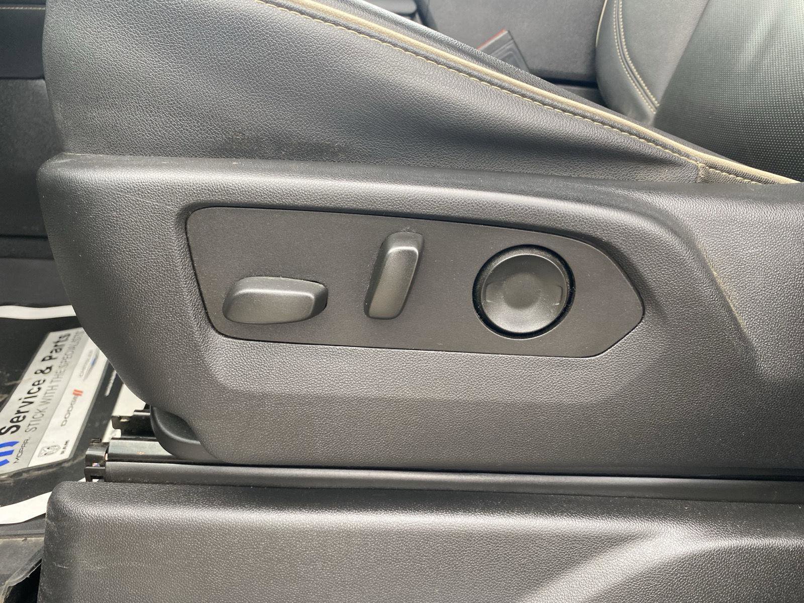 Used 2023 Chevrolet Tahoe Premier image 14