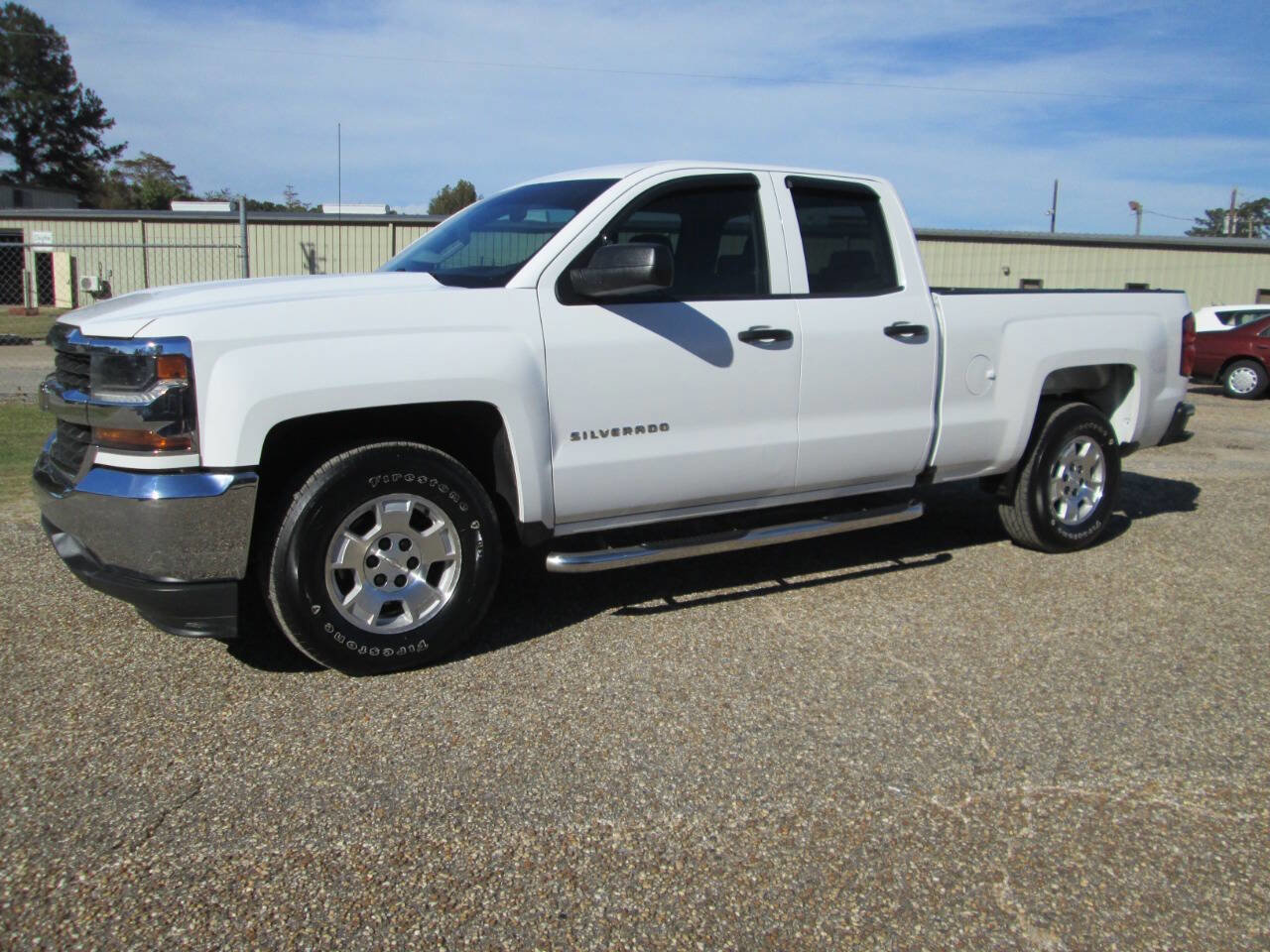 Used 2016 Chevrolet Silverado 1500 W/T w/ Trailering Package image 2