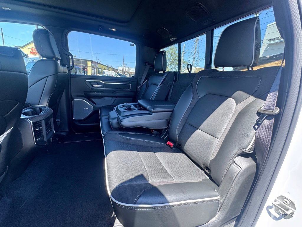 New 2026 RAM 1500 Laramie AWD/4WD image 16