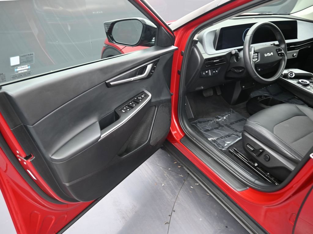 Used 2024 Kia EV6 Light RWD image 10