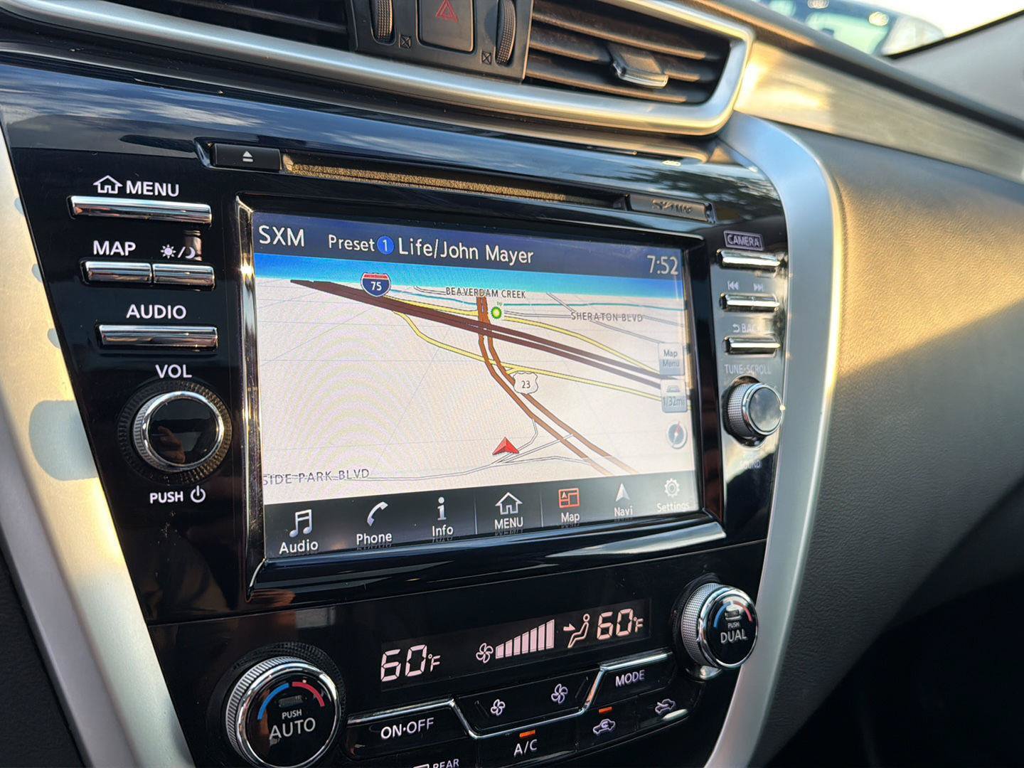 Used 2018 Nissan Murano SL w/ Moonroof Package AWD/4WD image 26