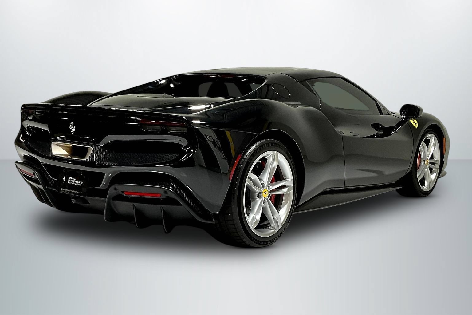 Used 2022 Ferrari 296 GTB RWD image 7