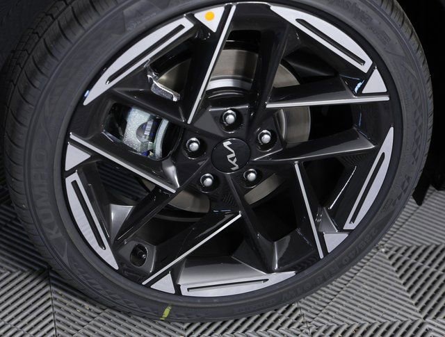 New 2025 Kia K4 GT-Line w/ GT-Line Sunroof Package image 7