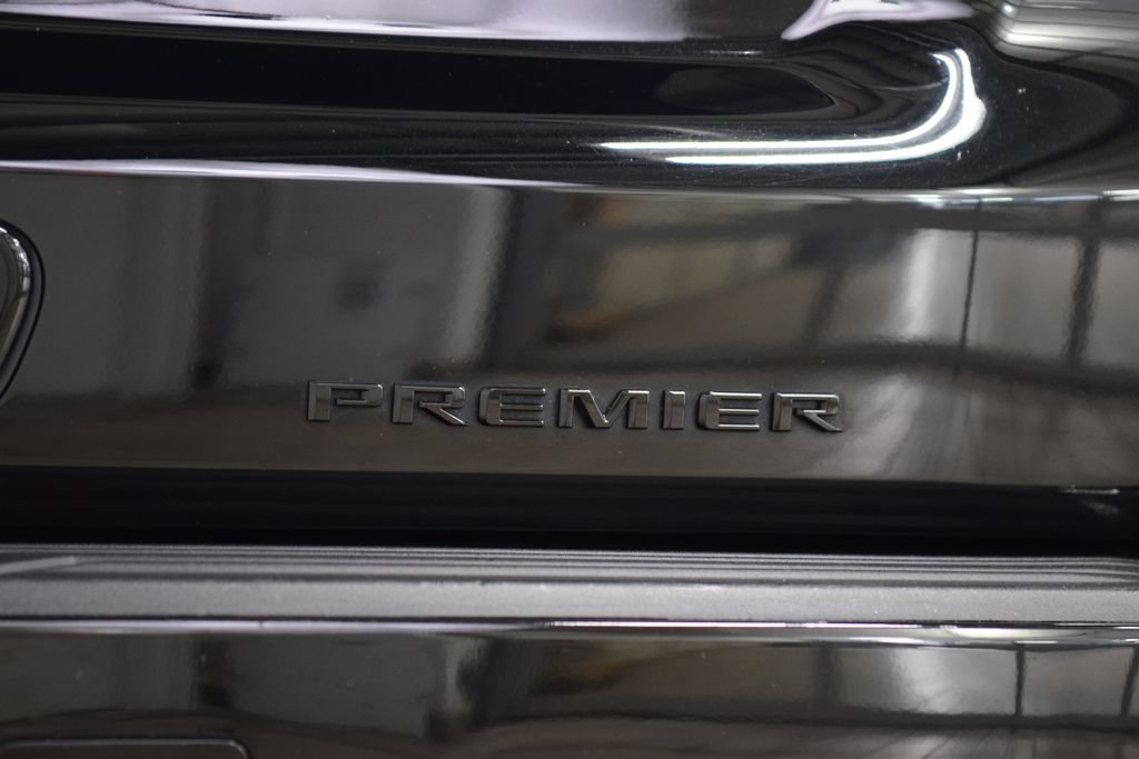Used 2023 Chevrolet Tahoe Premier w/ Advanced Technology Package AWD/4WD image 21