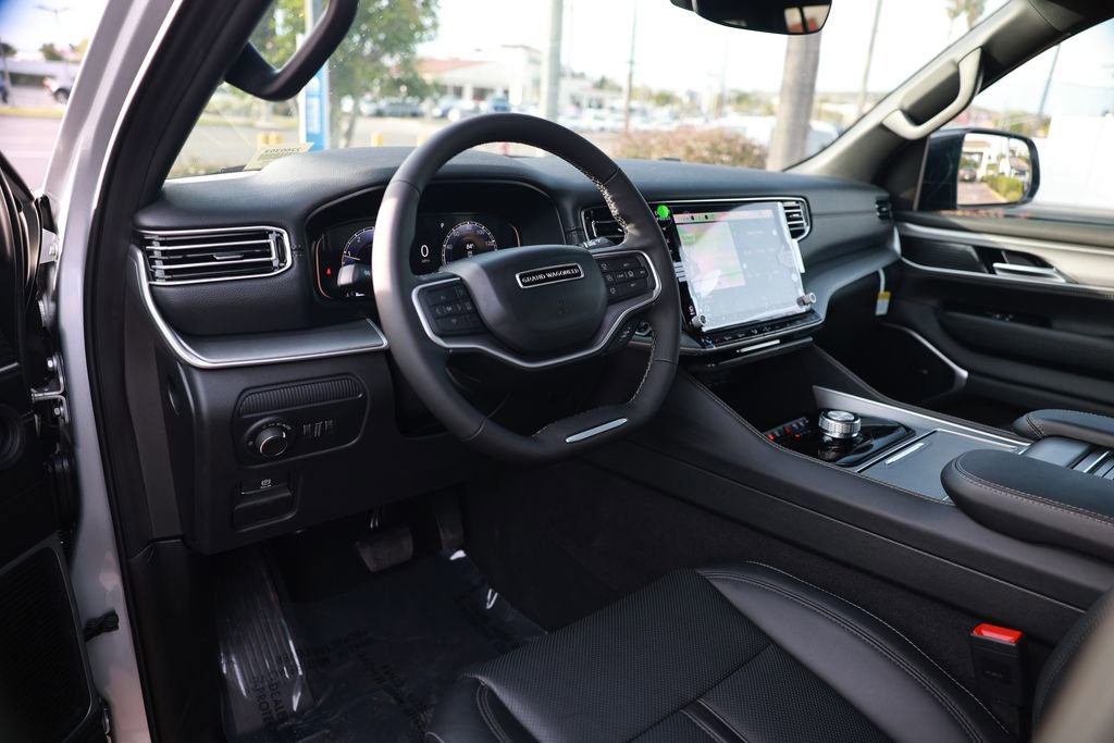 New 2026 Jeep Grand Wagoneer L 2WD w/ 8-Passenger Seating Package image 11