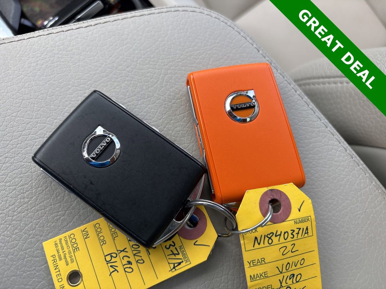 Used 2022 Volvo XC90 T6 Momentum w/ Advanced Package image 27