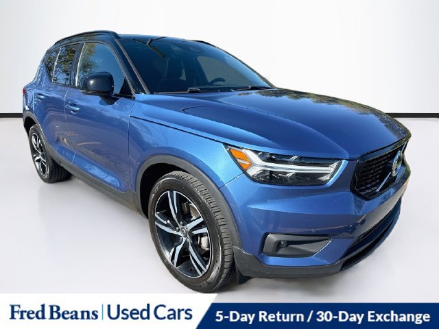 Used 2021 Volvo XC40 T5 R-Design w/ Climate Package