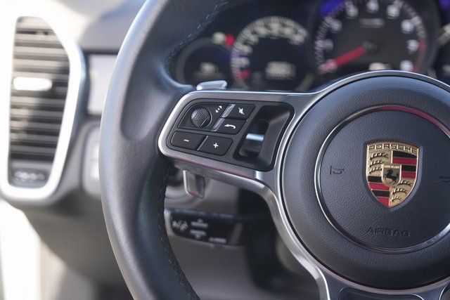 Used 2021 Porsche Cayenne image 23