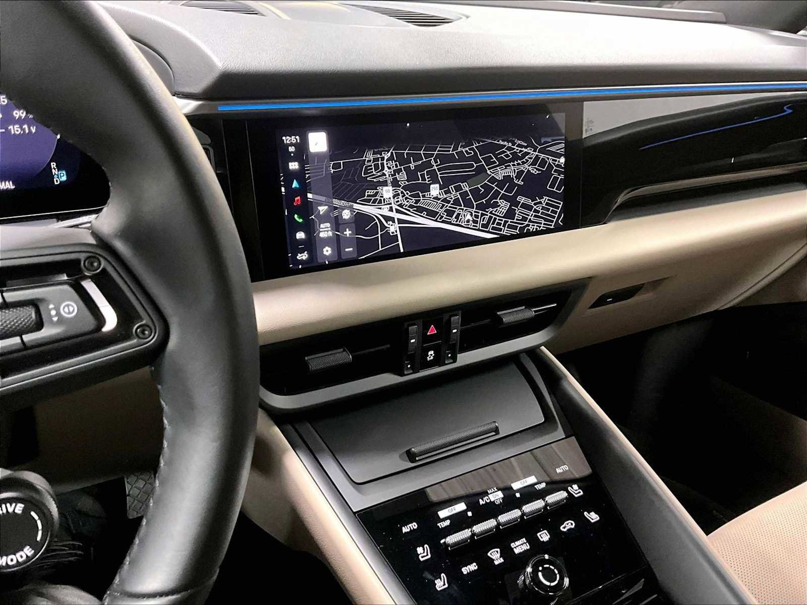 Used 2025 Porsche Macan Electric image 19