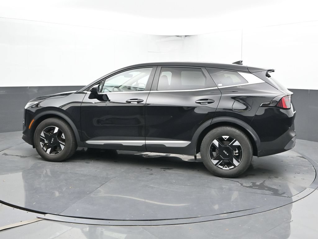 Used 2026 Kia Sportage LX FWD image 9