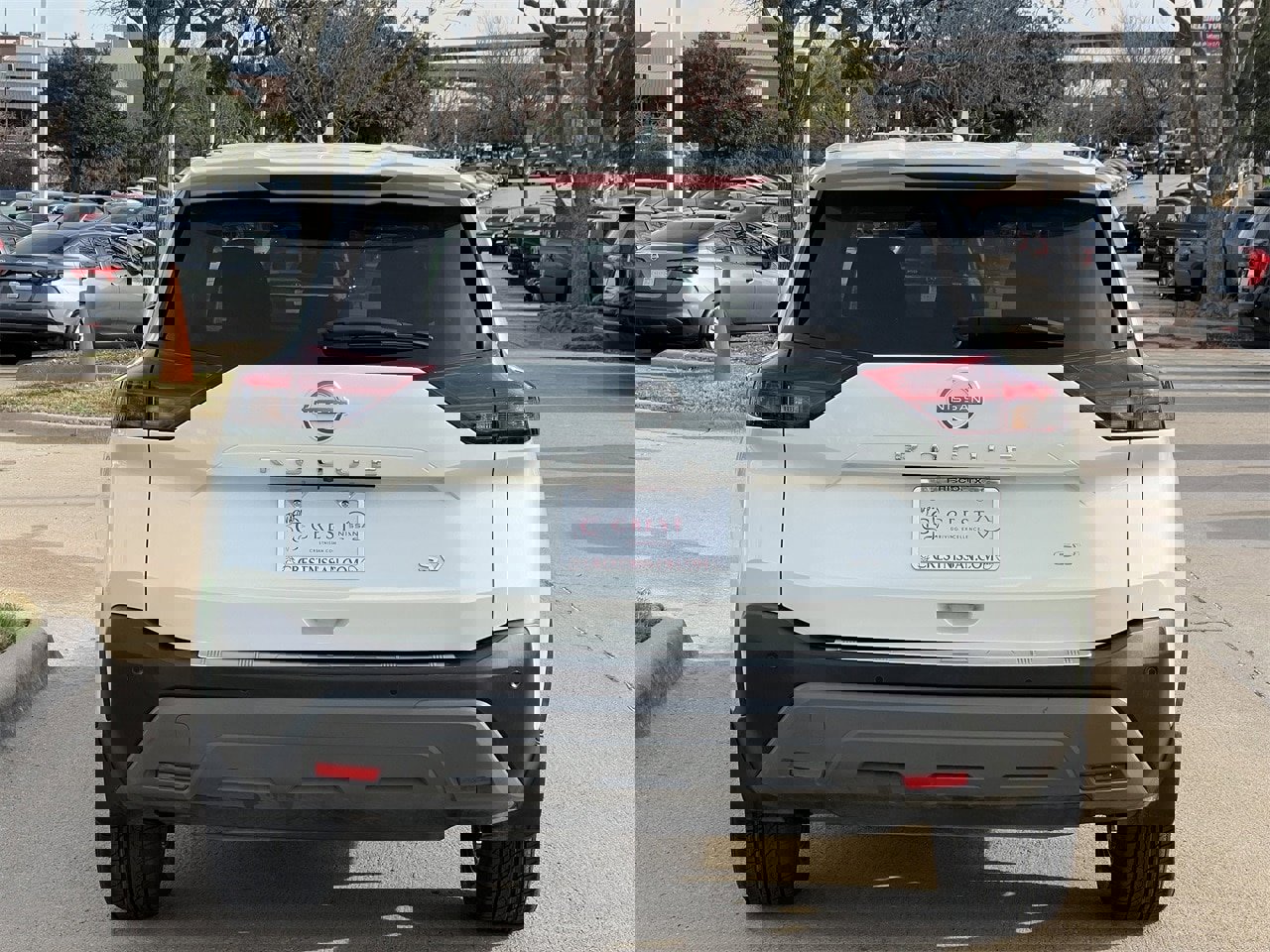 Certified 2023 Nissan Rogue SV image 5