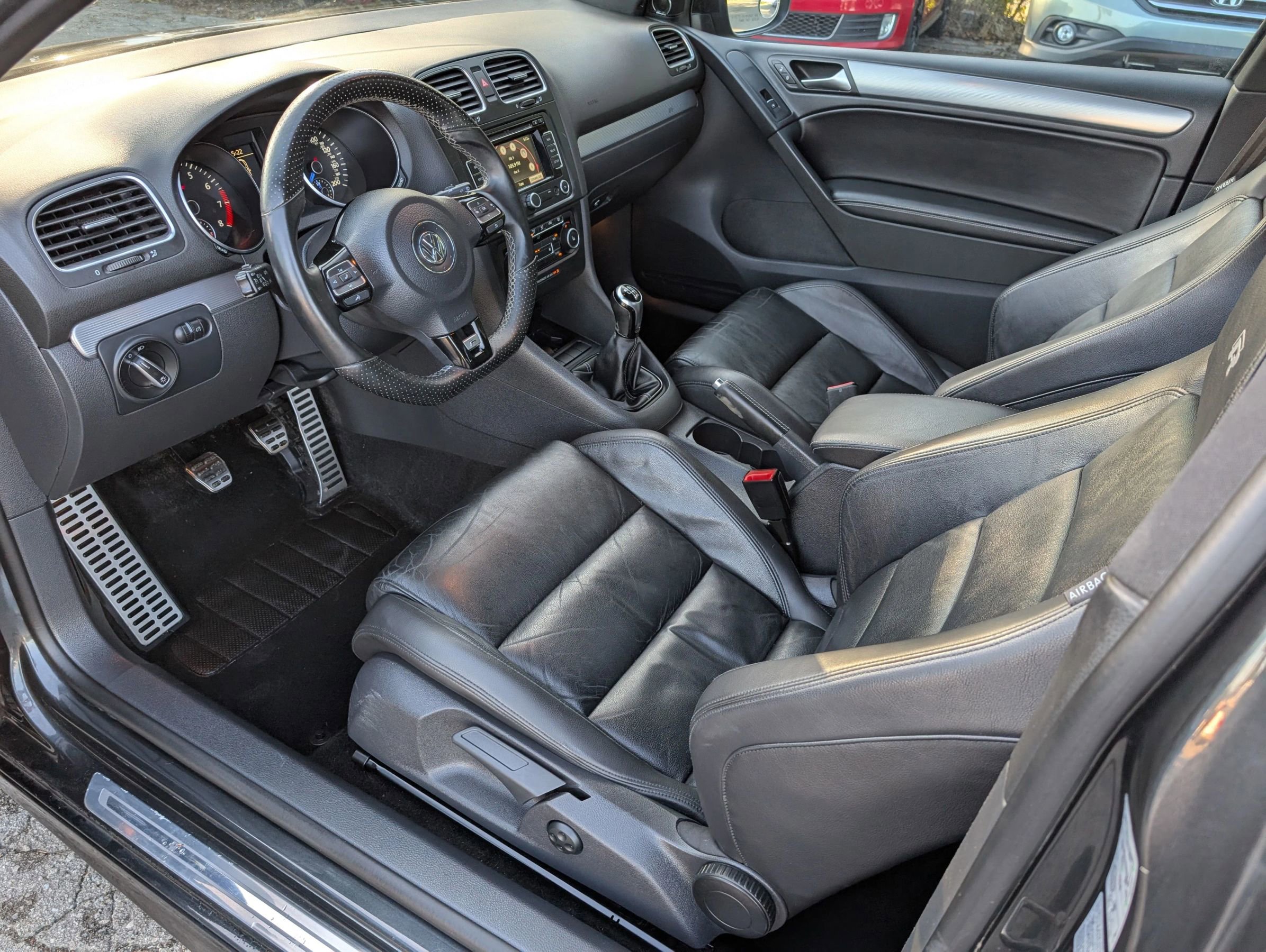Used 2013 Volkswagen Golf R 2-Door image 15