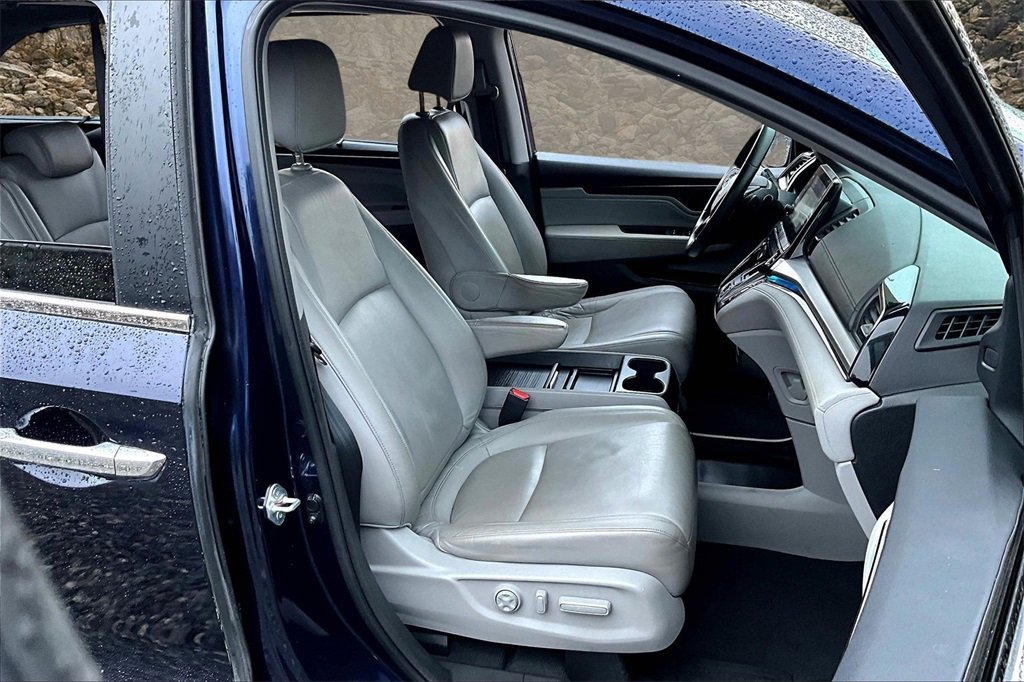 Used 2023 Honda Odyssey Touring image 7