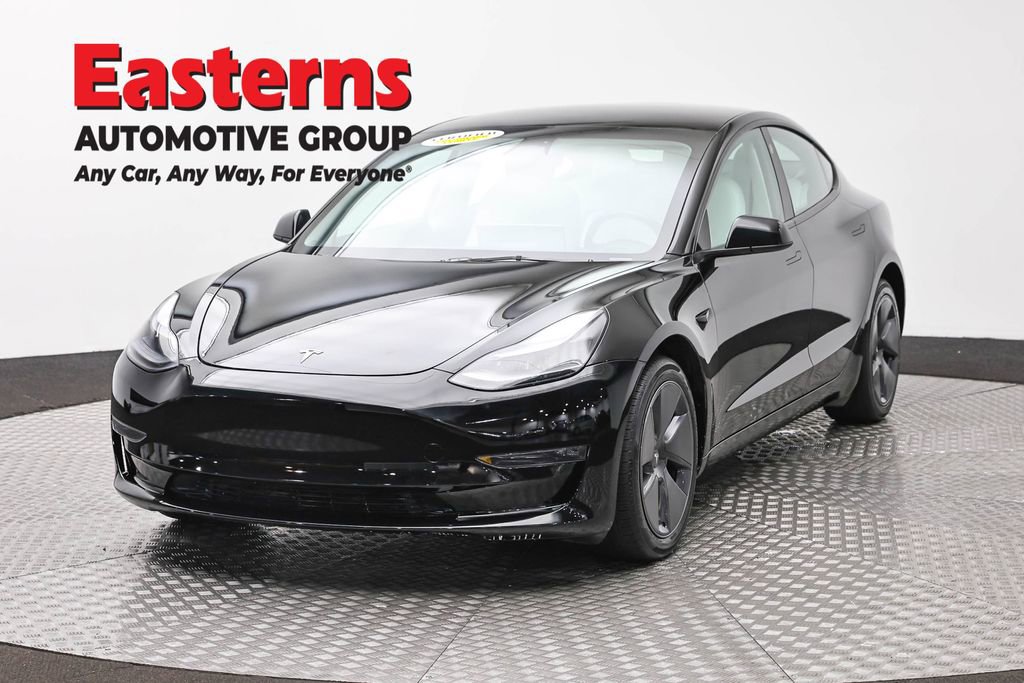 Used 2023 Tesla Model 3 Standard Range RWD image 1