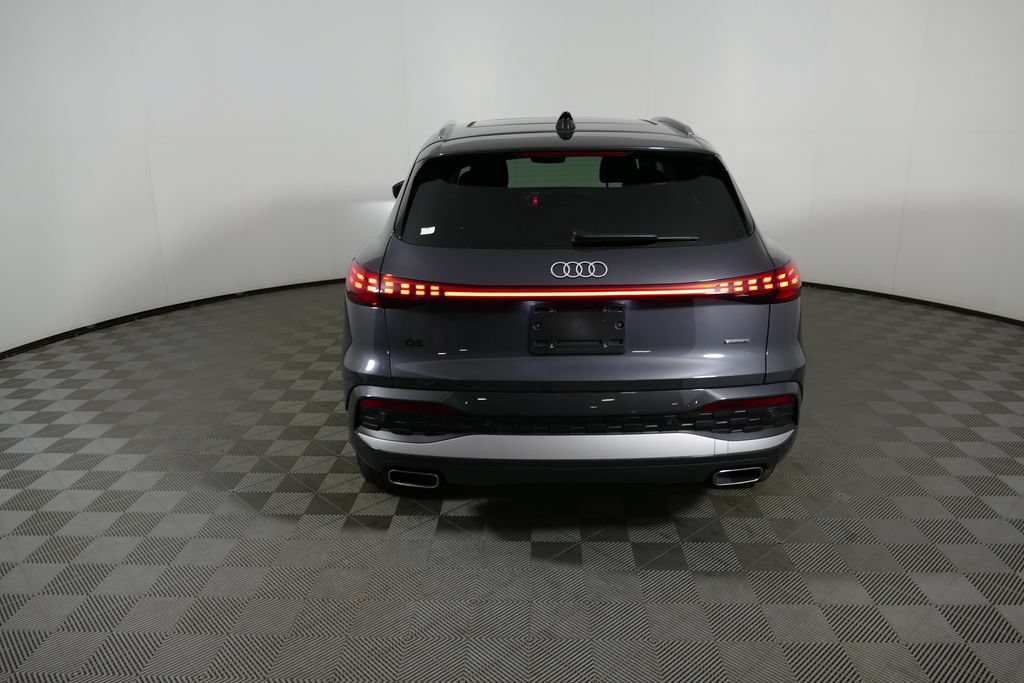 Certified 2025 Audi Q5 Premium w/ Convenience Package AWD/4WD image 4