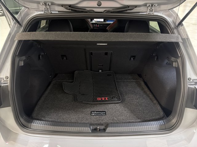 Certified 2022 Volkswagen GTI Autobahn FWD image 12