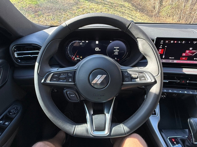 Used 2024 Dodge Hornet GT w/ GT Blacktop Package image 18