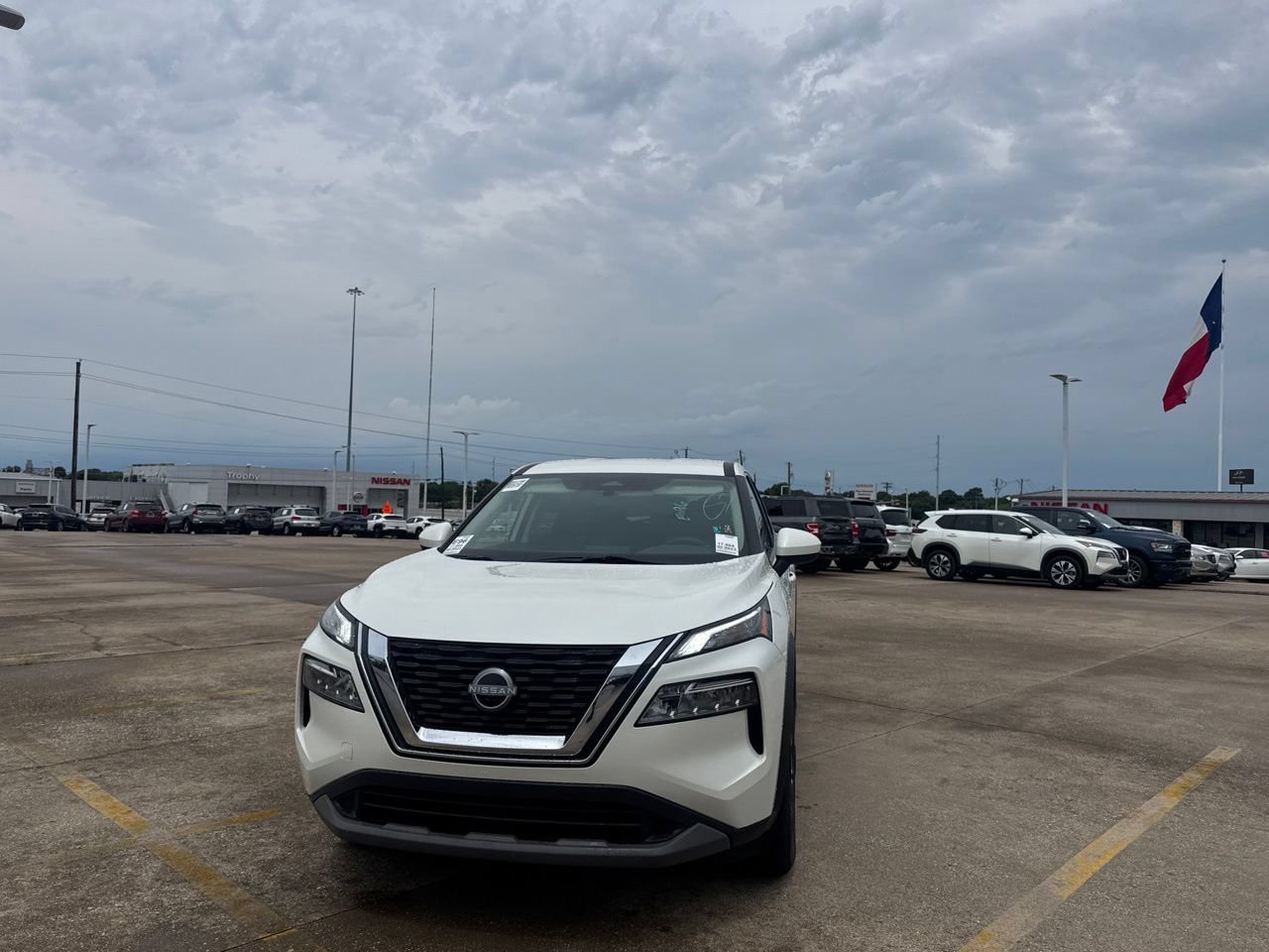 Certified 2023 Nissan Rogue SV AWD/4WD image 6
