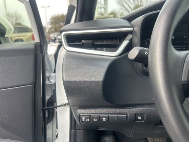 Used 2025 Toyota Corolla SE image 24