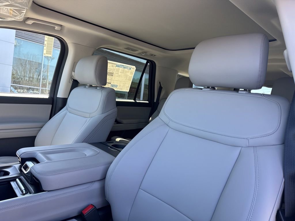 New 2026 Ford Expedition Max Active AWD/4WD image 11