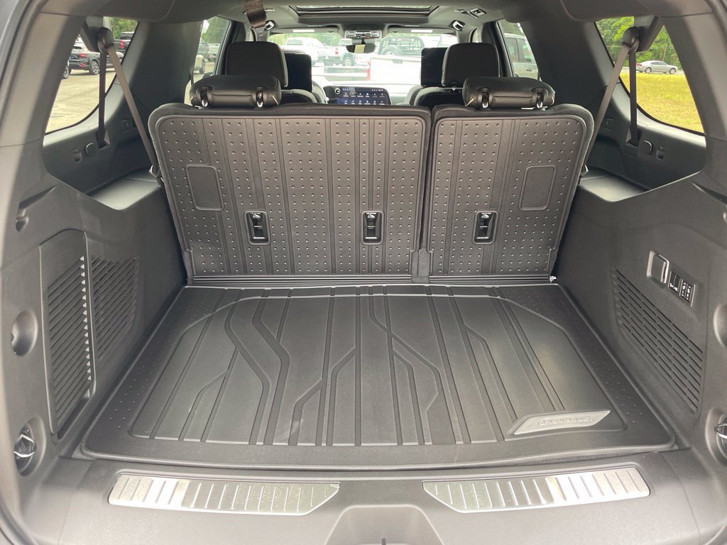 New 2026 Chevrolet Suburban Premier AWD/4WD image 44