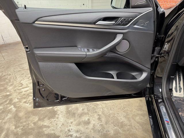 Certified 2024 BMW X4 M40i image 10