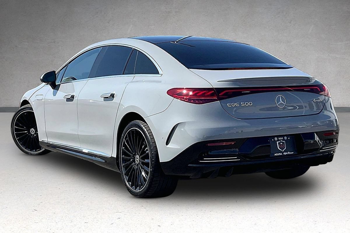 Used 2023 Mercedes-Benz EQE 500 4MATIC Sedan image 30