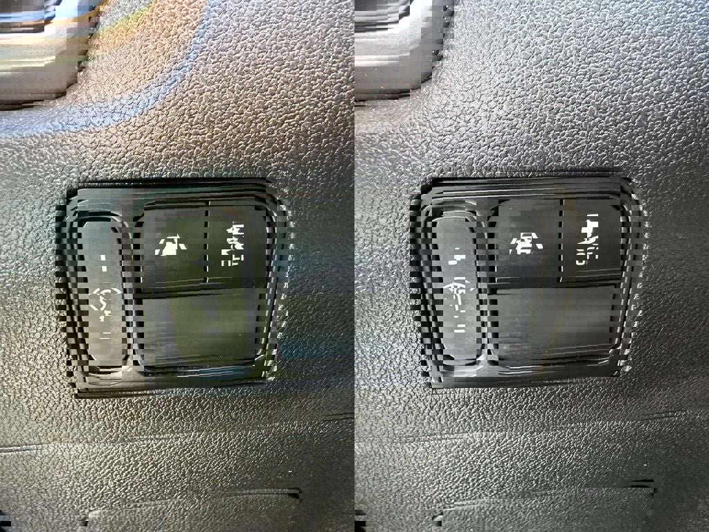 Certified 2023 Kia Sorento S image 17