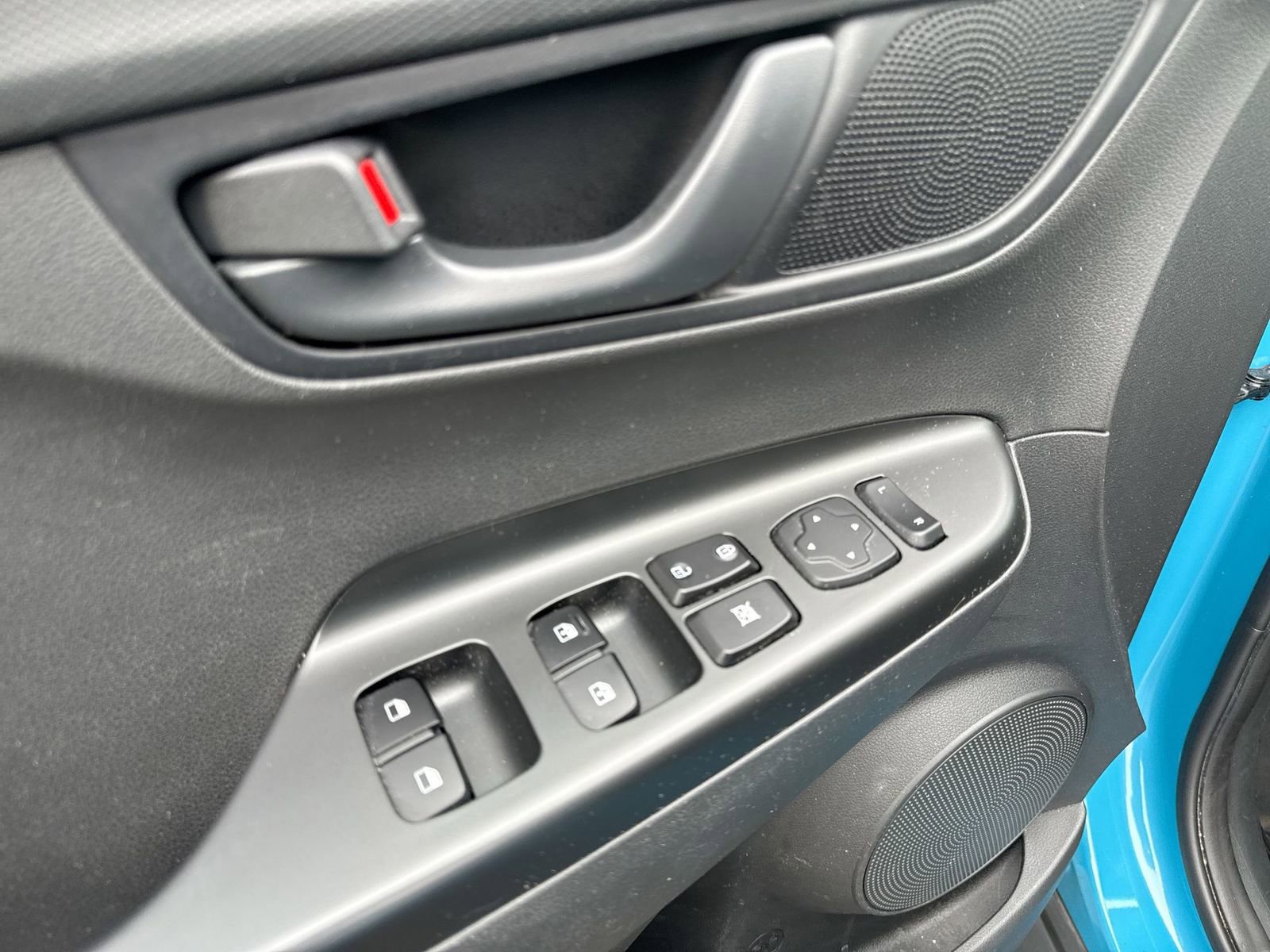 Used 2023 Hyundai Kona SEL image 15