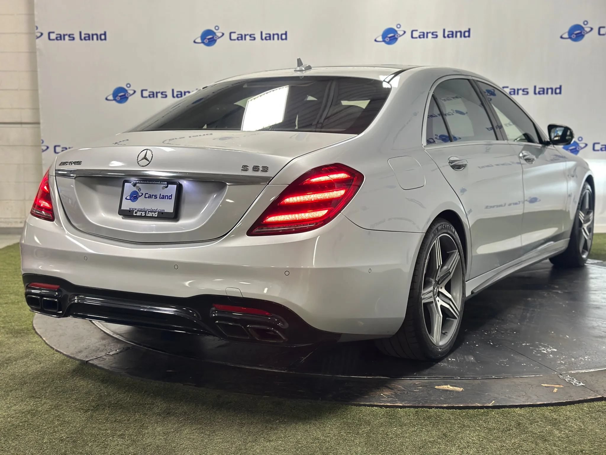 Used 2019 Mercedes-Benz S 63 AMG S 4MATIC Sedan image 3