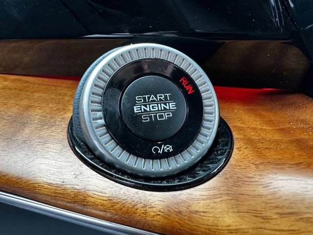 Used 2022 Jeep Grand Wagoneer Series II w/ Convenience Group III image 19