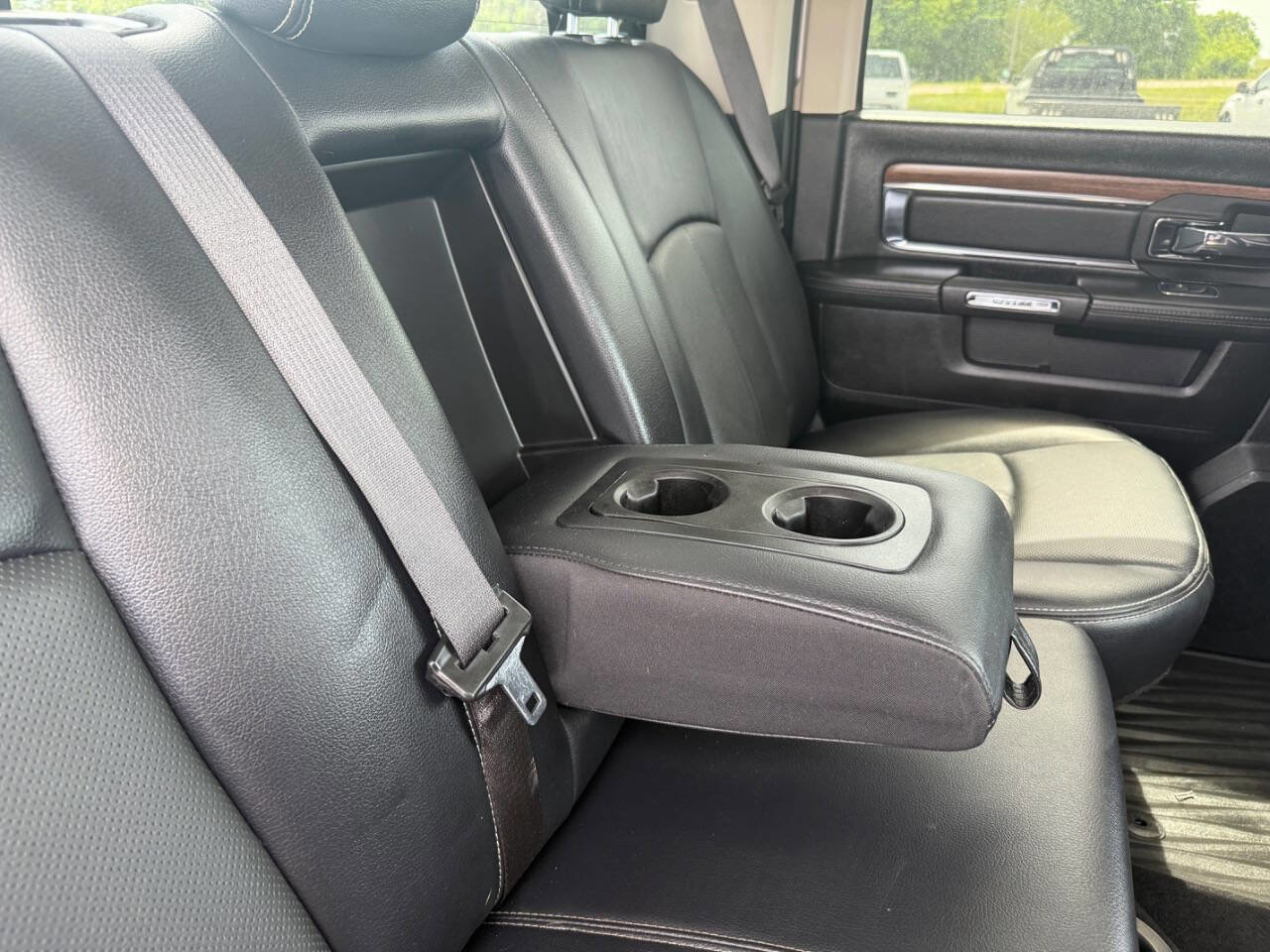 Used 2018 RAM 3500 Laramie w/ Snow Chief Group AWD/4WD image 32