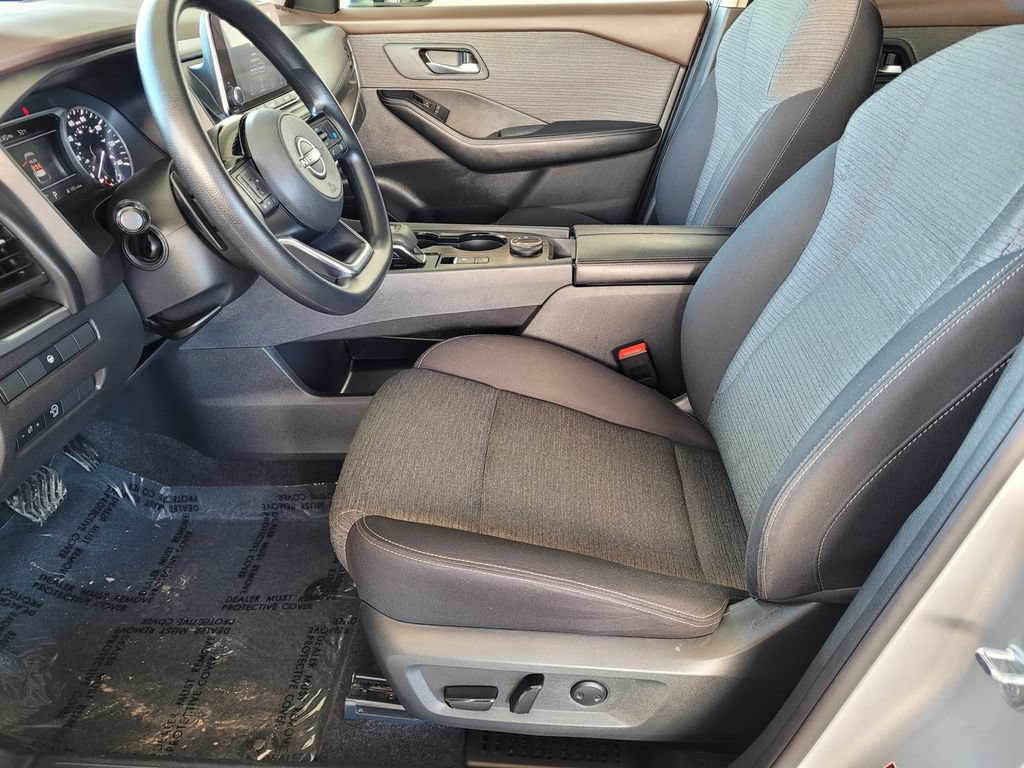 Used 2023 Nissan Rogue SV AWD/4WD image 9