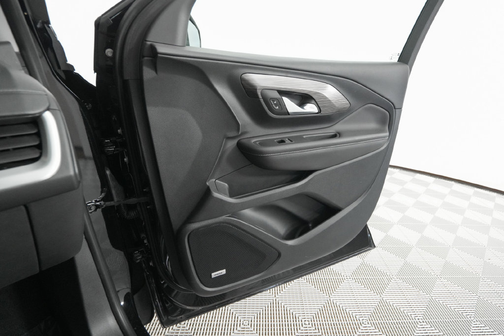 Used 2023 GMC Terrain SLT w/ Infotainment Package II FWD image 21