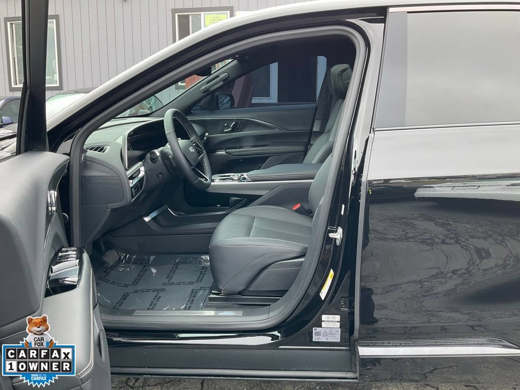Used 2024 Cadillac Lyriq Sport RWD image 14