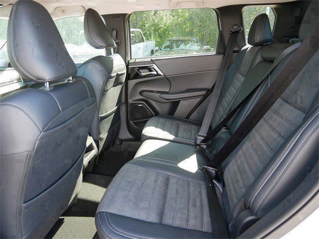 New 2025 Mitsubishi Outlander Trail Edition image 5